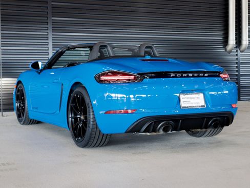 Used 2024 Porsche 718 Boxster GTS image 3