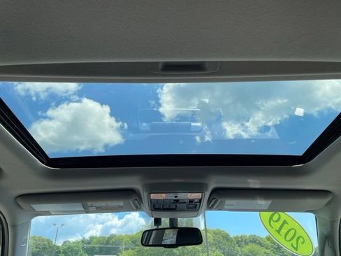 Used 2019 Toyota 4Runner Limited AWD/4WD image 10