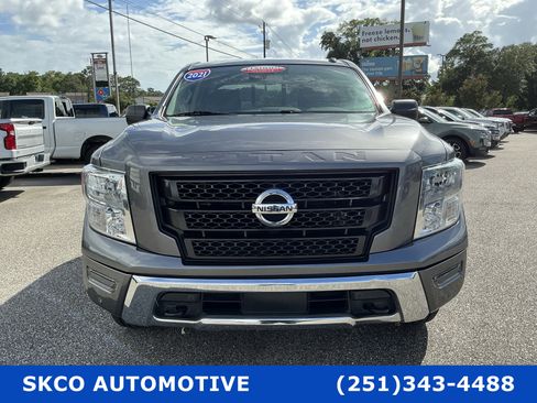 Used 2021 Nissan Titan SV w/ SV Convenience Package AWD/4WD image 8