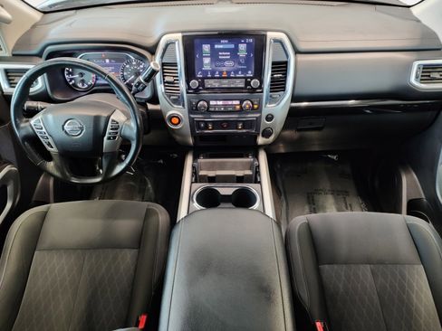 Used 2020 Nissan Titan SV w/ SV Convenience Package RWD image 16