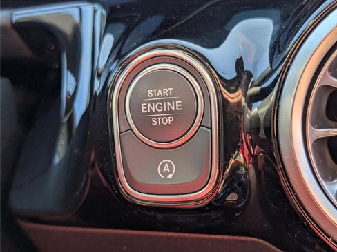 Used 2025 Mercedes-Benz GLA 250 image 24