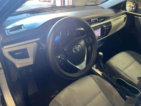 Used 2016 Toyota Corolla LE FWD image 11