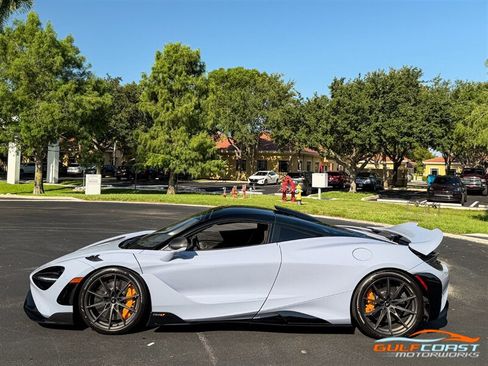 Used 2021 McLaren 765LT RWD image 39