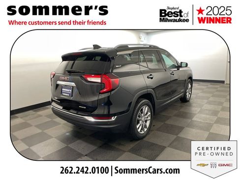 Certified 2022 GMC Terrain SLT w/ Infotainment Package II image 6