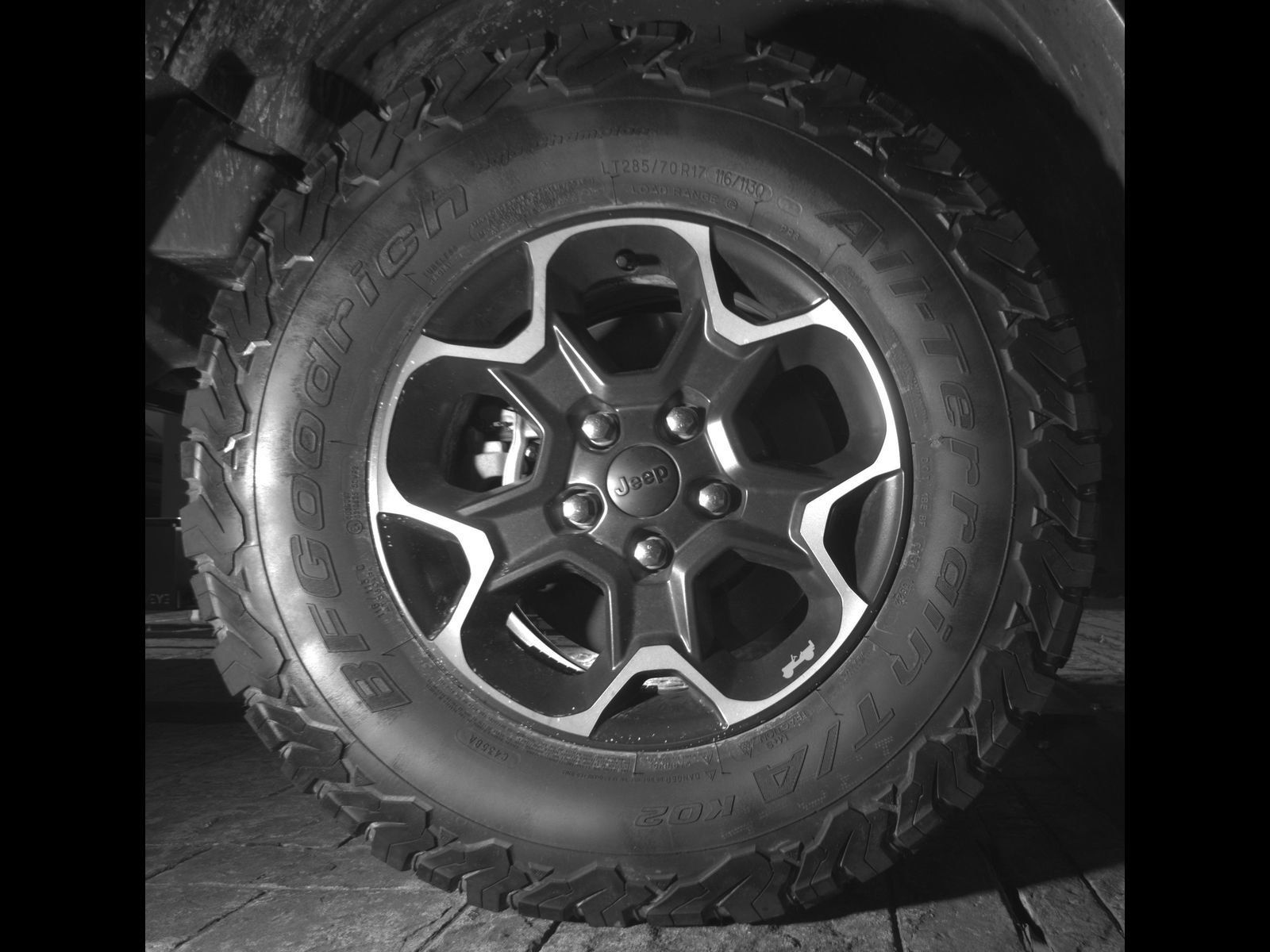 Used 2023 Jeep Wrangler Unlimited Rubicon 4xe AWD/4WD image 11