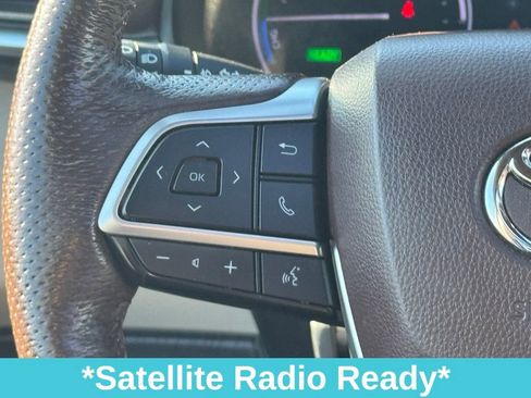 Used 2021 Toyota Sienna Platinum image 28