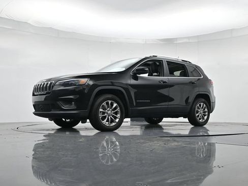 Used 2021 Jeep Cherokee Latitude Lux w/ Sun & Sound Group AWD/4WD image 37