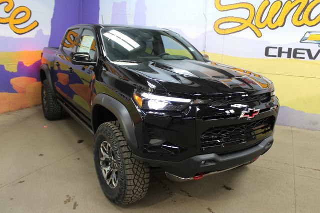 New 2026 Chevrolet Colorado ZR2 w/ Technology Package AWD/4WD image 2