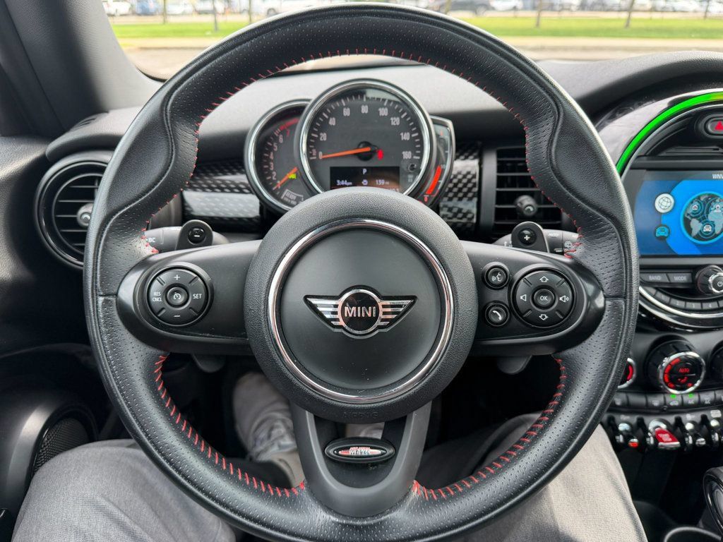 Used 2019 MINI Cooper S w/ Signature Upholstery Package FWD image 5