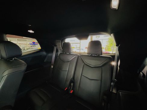 Used 2024 Cadillac XT6 Premium Luxury w/ LPO, Floor Liner Package AWD/4WD image 33