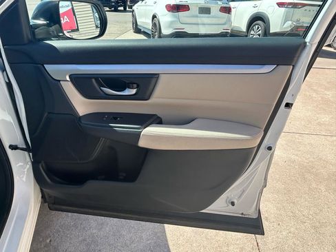 Used 2017 Honda CR-V LX image 32