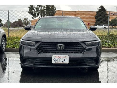 Used 2023 Honda Accord EX image 4
