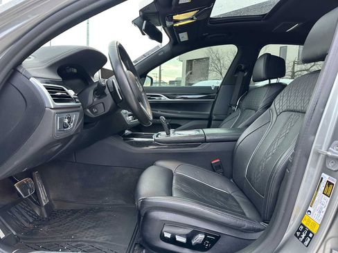 Used 2020 BMW 750i xDrive w/ M Sport Package image 20