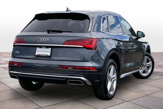 Used 2023 Audi Q5 e Premium w/ Convenience Package AWD/4WD image 13