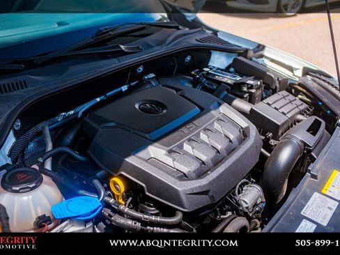 Used 2022 Volkswagen Passat 2.0T SE image 13