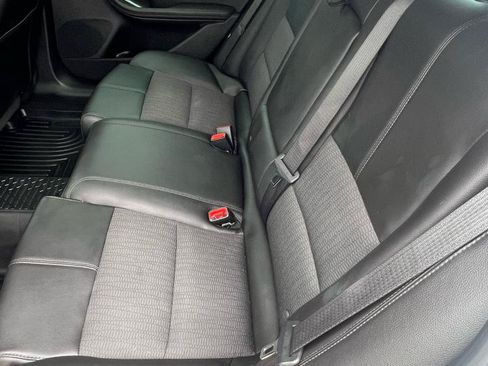 Used 2017 Chevrolet Impala LT w/ Convenience Package FWD image 9