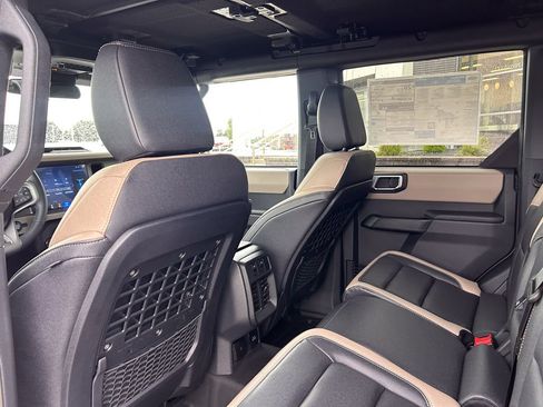 New 2026 Ford Bronco Big Bend w/ Black Diamond Package AWD/4WD image 14