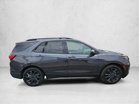 Used 2023 Chevrolet Equinox RS FWD image 4