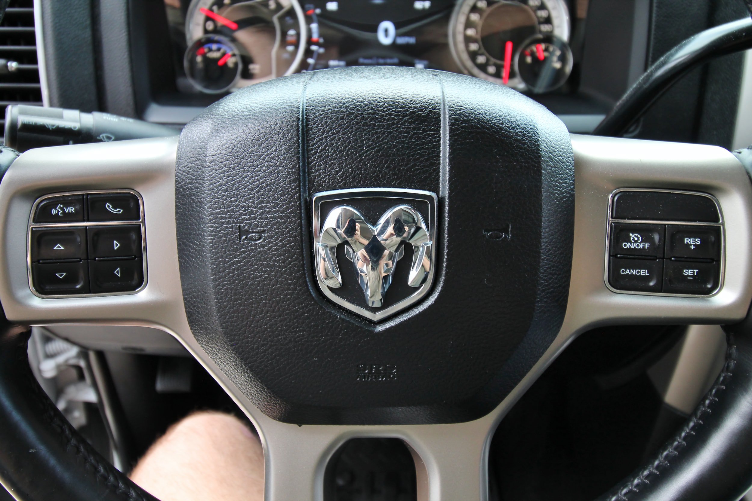 Used 2018 RAM 3500 Laramie AWD/4WD image 26