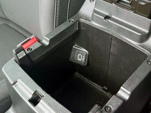 Certified 2022 Jeep Gladiator Sport image 25