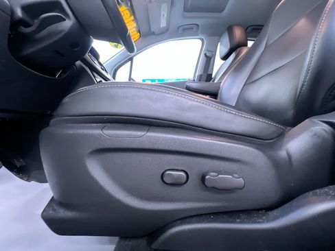 Used 2020 Chevrolet Trax Premier FWD image 13