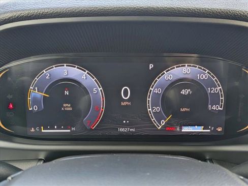 Used 2024 Jeep Wagoneer L Series II image 11