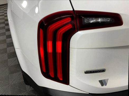 Used 2020 Kia Telluride EX w/ EX Premium Package AWD/4WD image 23
