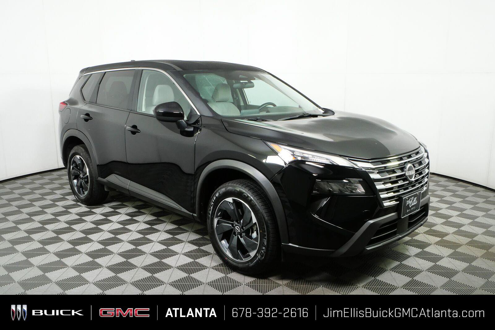 Used 2025 Nissan Rogue SV AWD/4WD image 1