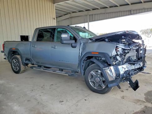 Used 2025 GMC Sierra 3500 SLE AWD/4WD image 4