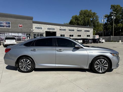 Used 2020 Honda Accord Touring image 9