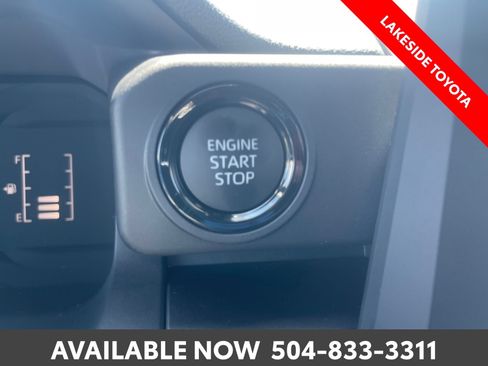 Certified 2026 Toyota Tacoma SR5 AWD/4WD image 38