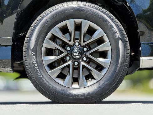 Used 2018 Lexus GX 460 Premium AWD/4WD image 21