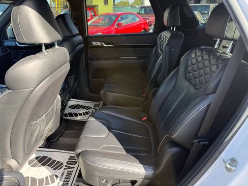 Used 2020 Hyundai Palisade Limited image 18