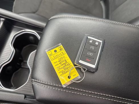 Used 2024 Jeep Grand Cherokee L Altitude image 25