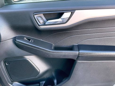 Used 2021 Ford Escape SEL image 21