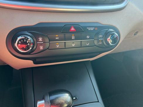 Used 2016 Kia Sorento LX FWD image 9