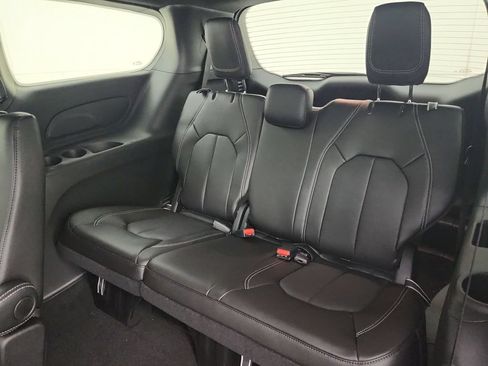 New 2027 Chrysler Pacifica LX FWD image 29