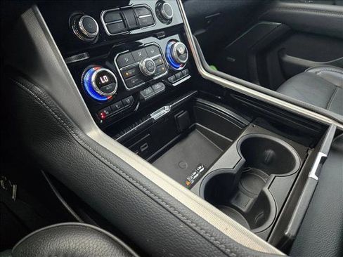 Used 2022 GMC Yukon XL Denali w/ Denali Ultimate Package image 15