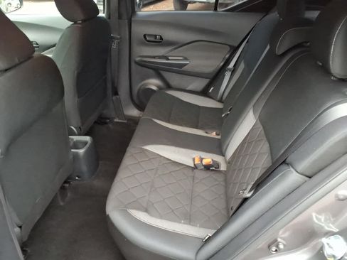 Used 2020 Nissan Kicks S FWD image 9