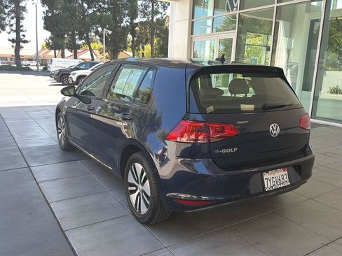 Used 2016 Volkswagen e-Golf SEL Premium w/ Driver Assistance Package FWD image 3