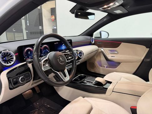 Used 2022 Mercedes-Benz A 220 4MATIC image 11