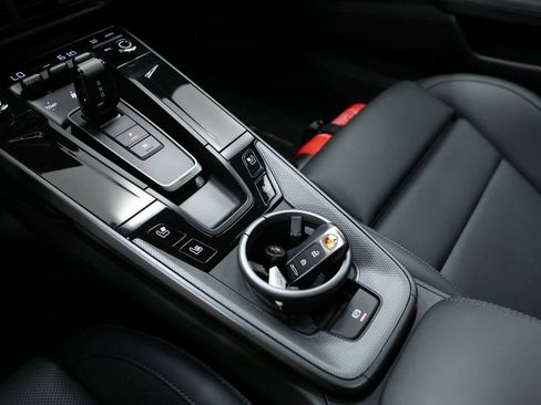 Certified 2025 Porsche 911 Carrera image 24