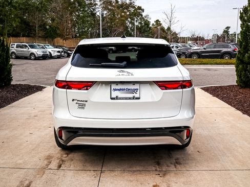 Used 2023 Jaguar F-PACE S image 9