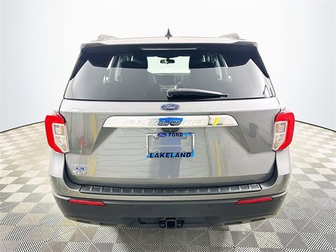 Used 2021 Ford Explorer XLT w/ Class III Trailer Tow Package image 4