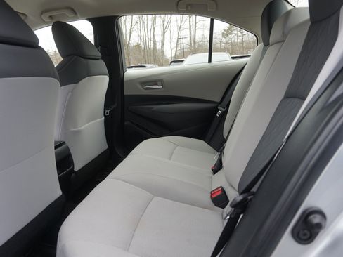 Used 2020 Toyota Corolla LE image 13