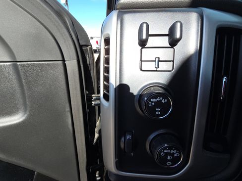 Used 2018 GMC Sierra 1500 SLT image 21