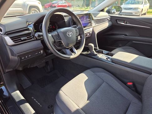 Used 2025 Toyota Camry LE w/ Convenience Package FWD image 25
