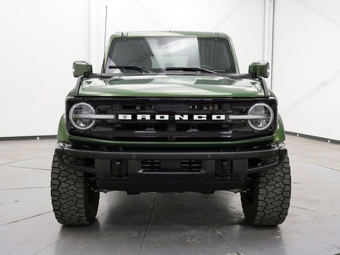Used 2022 Ford Bronco Outer Banks AWD/4WD image 2