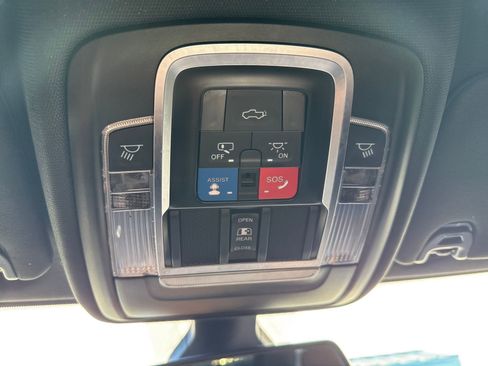 Used 2022 RAM 3500 Limited image 21