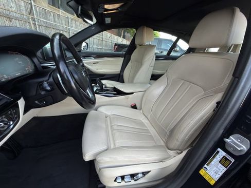 Used 2020 BMW 530i w/ Executive Package RWD image 24